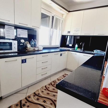 Guesthouse Bela Tiranë Ngoại thất bức ảnh