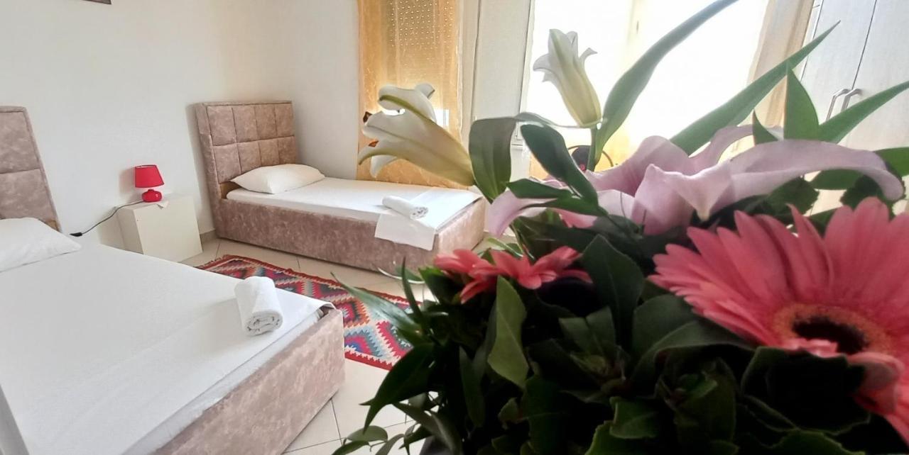 Guesthouse Bela Tiranë Ngoại thất bức ảnh