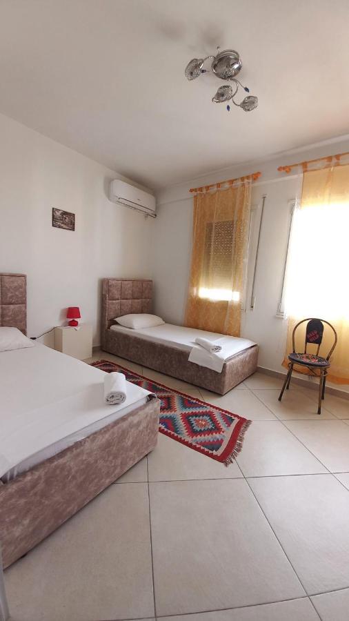 Guesthouse Bela Tiranë Ngoại thất bức ảnh
