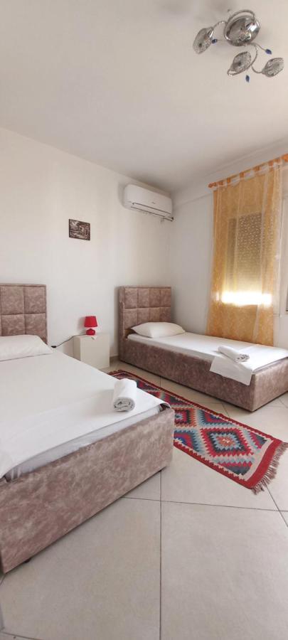 Guesthouse Bela Tiranë Ngoại thất bức ảnh