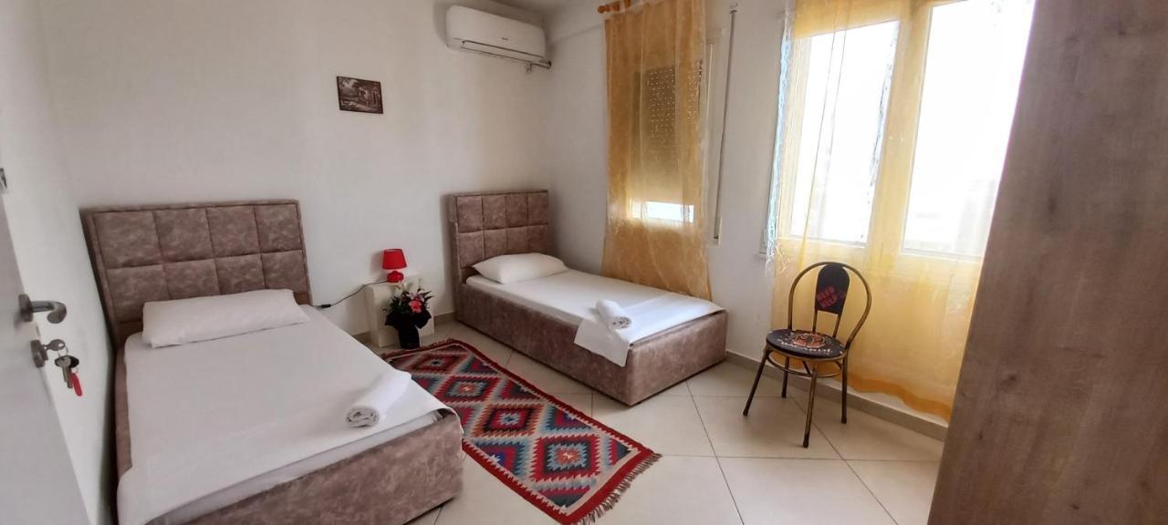 Guesthouse Bela Tiranë Ngoại thất bức ảnh