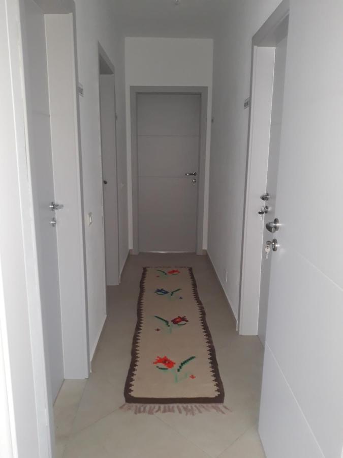 Guesthouse Bela Tiranë Ngoại thất bức ảnh