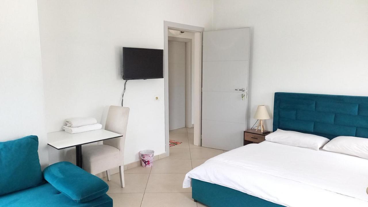 Guesthouse Bela Tiranë Ngoại thất bức ảnh