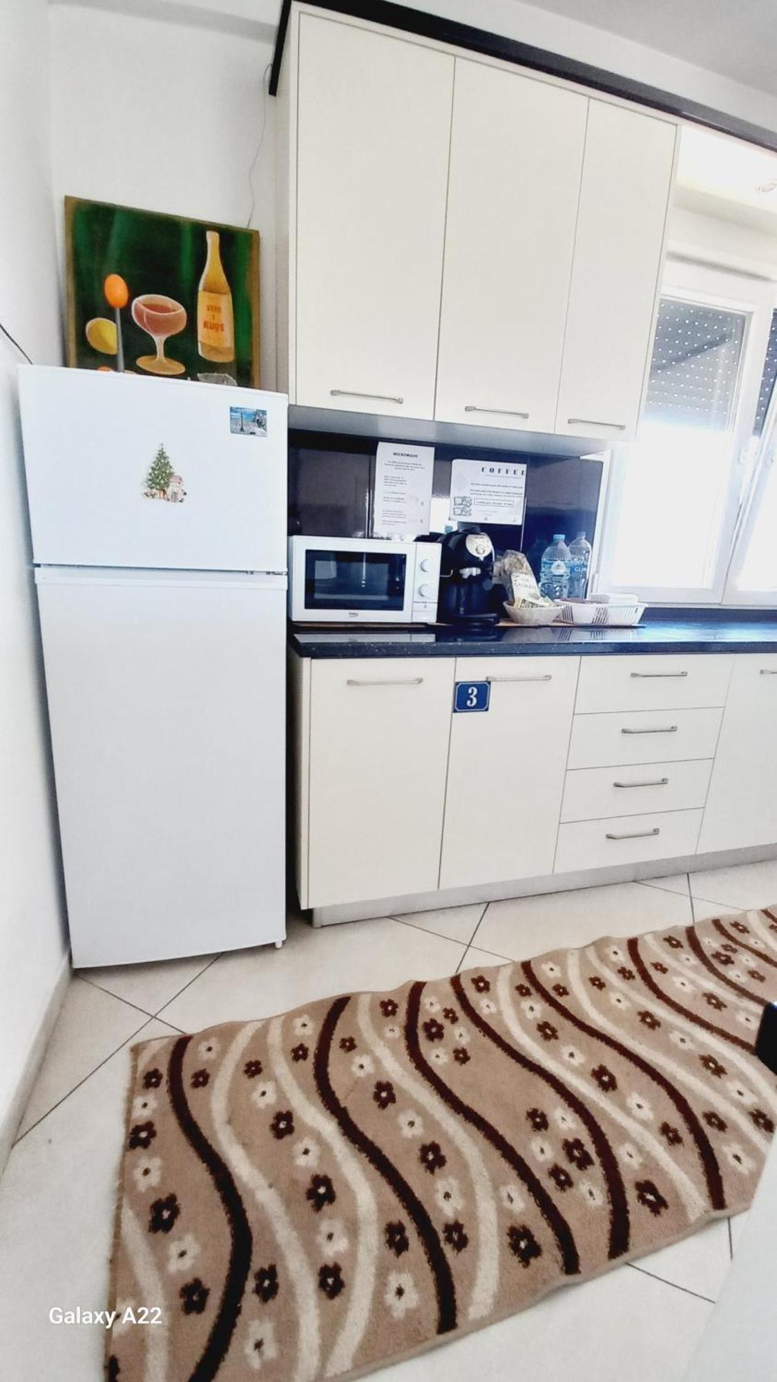 Guesthouse Bela Tiranë Ngoại thất bức ảnh